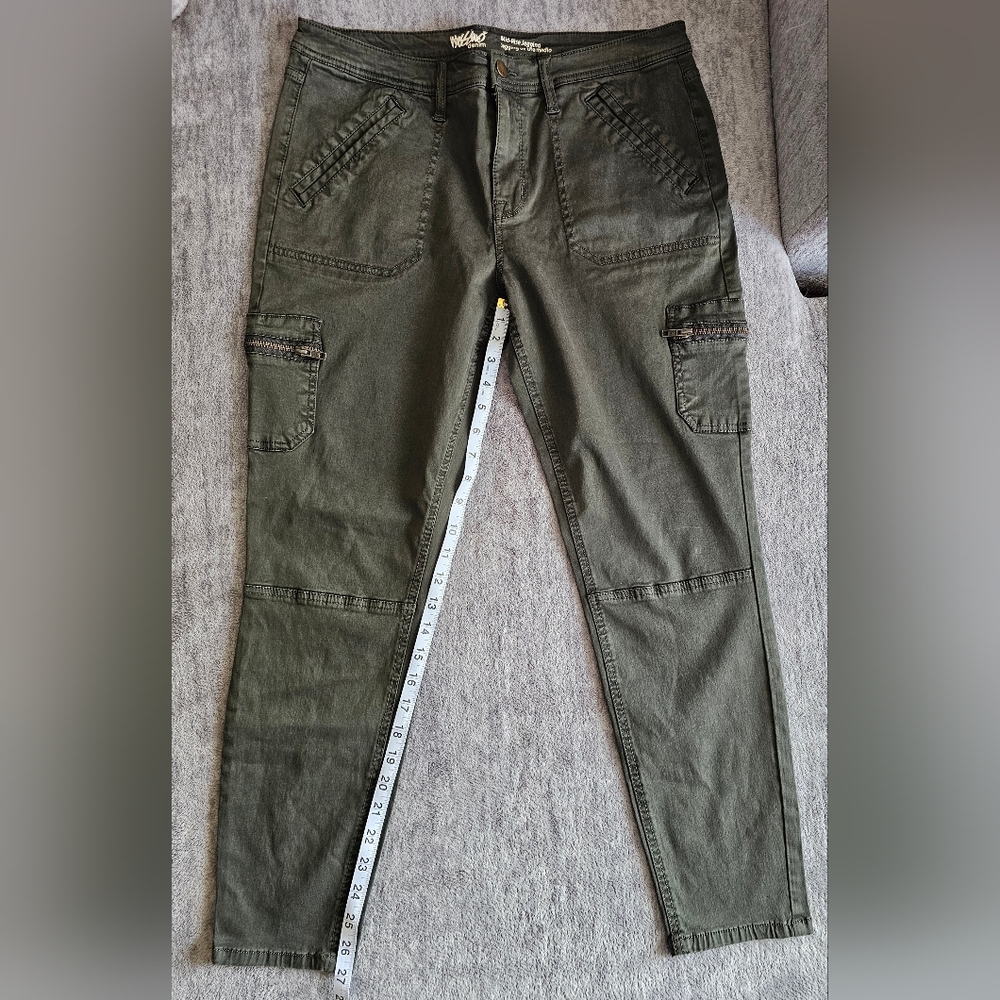 Mossimo Denim Super Stretch Mid-Rise Jegging Size 14